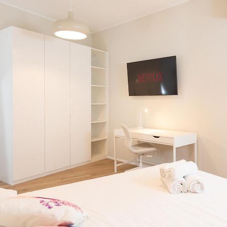 Dreams Exclusive Apartments With Terrace - Free Parking - M1 Station - Near Center Milan Exterior photo