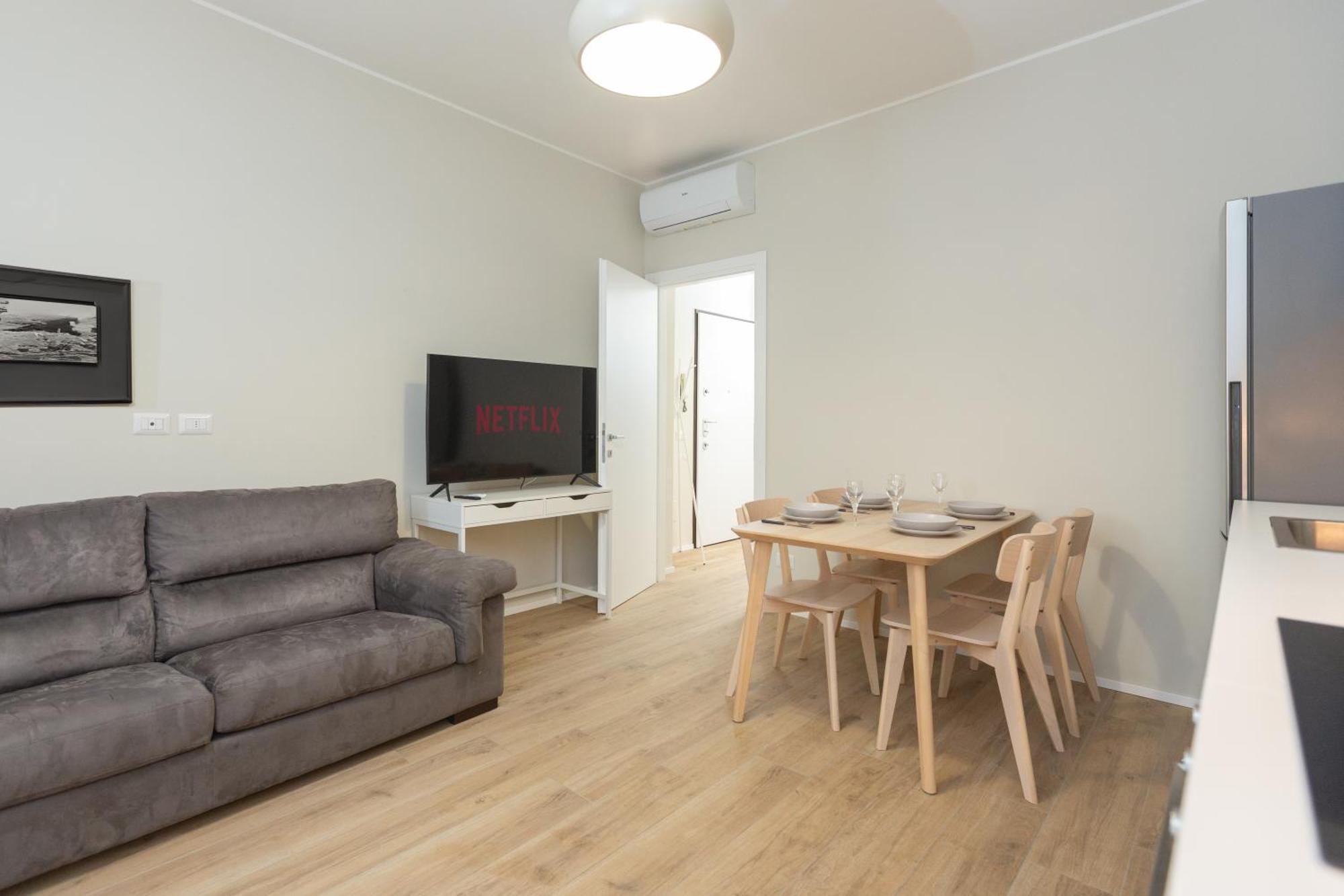 Dreams Exclusive Apartments With Terrace - Free Parking - M1 Station - Near Center Milan Exterior photo
