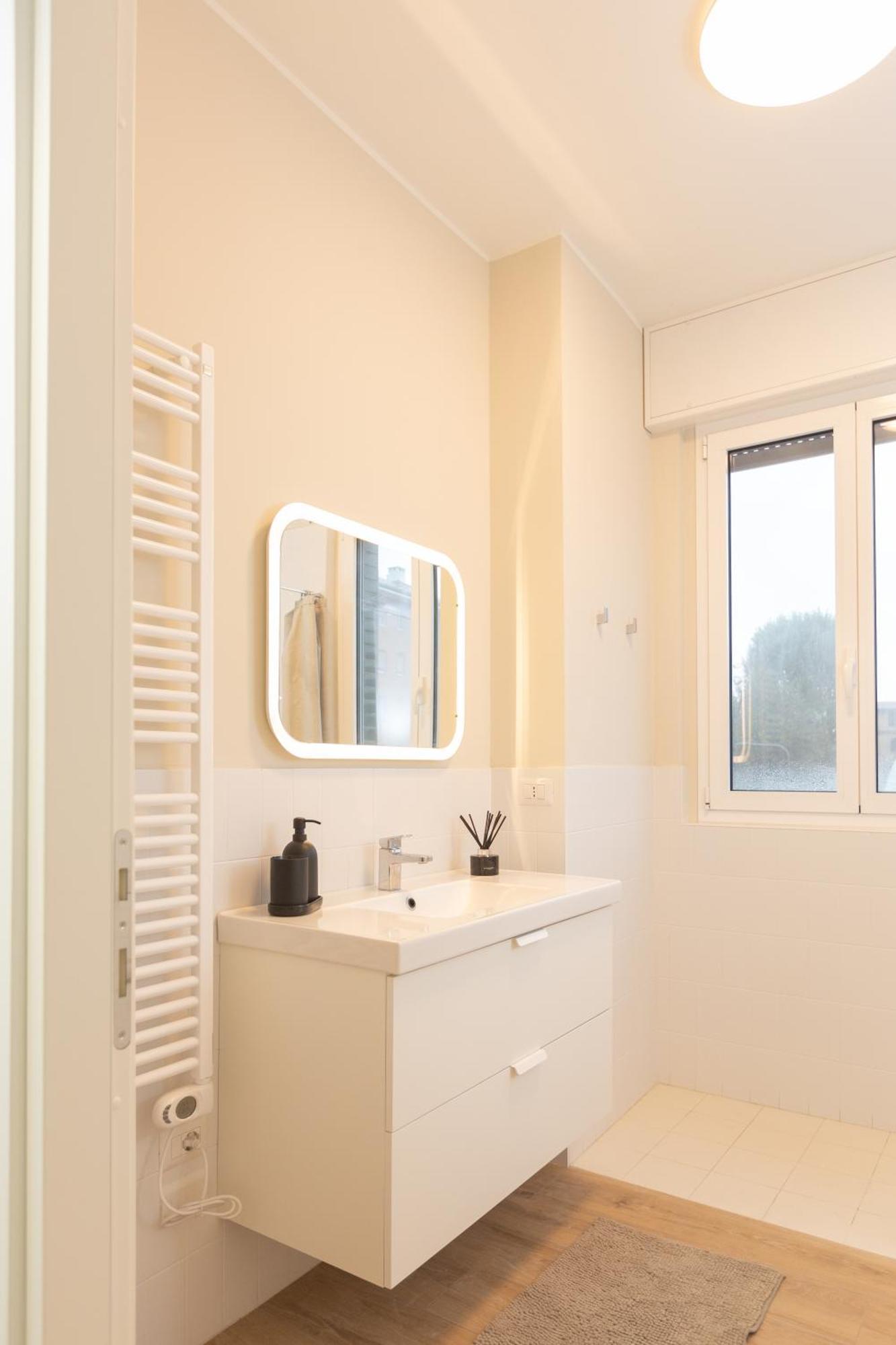 Dreams Exclusive Apartments With Terrace - Free Parking - M1 Station - Near Center Milan Exterior photo