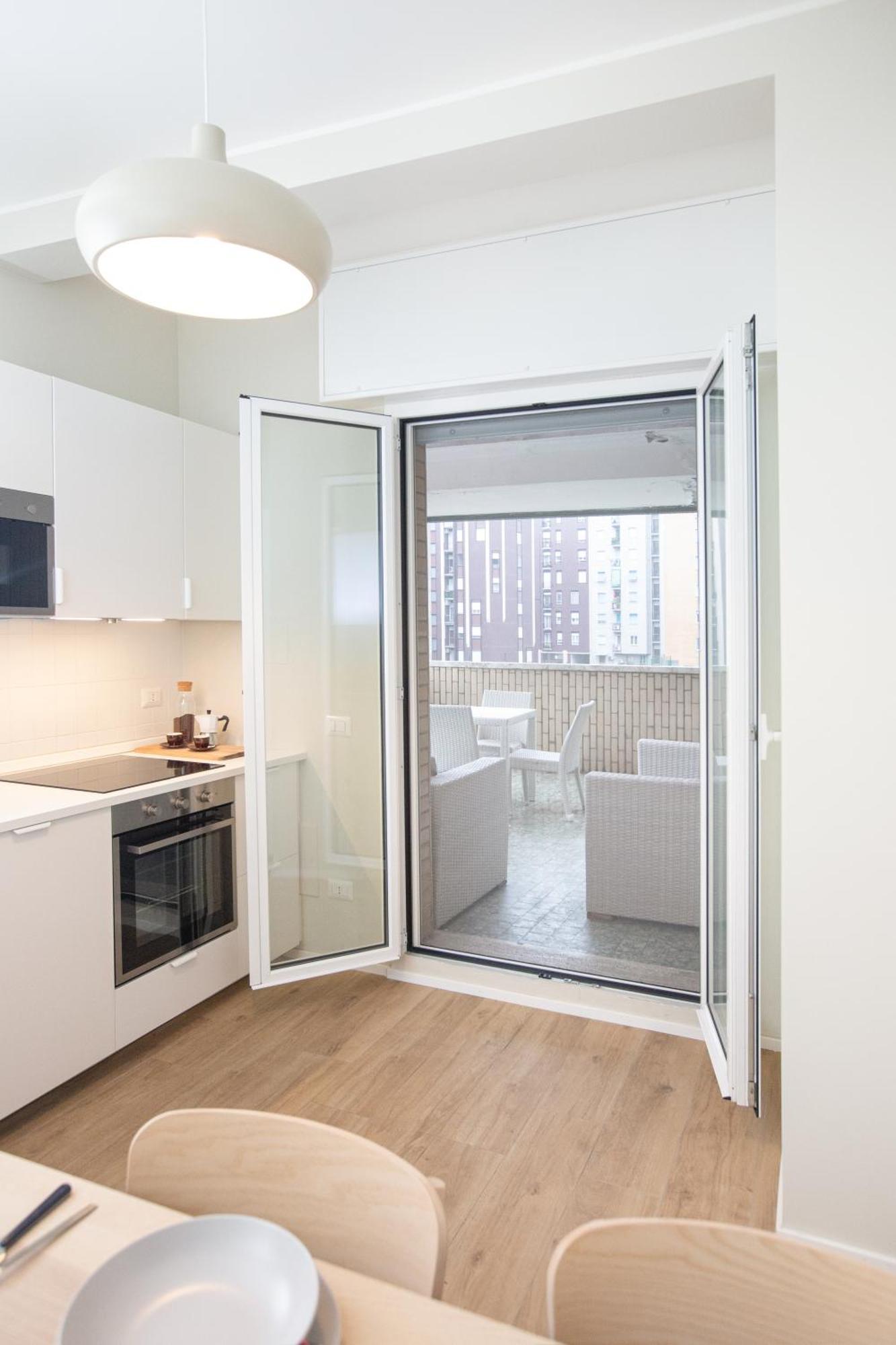 Dreams Exclusive Apartments With Terrace - Free Parking - M1 Station - Near Center Milan Exterior photo