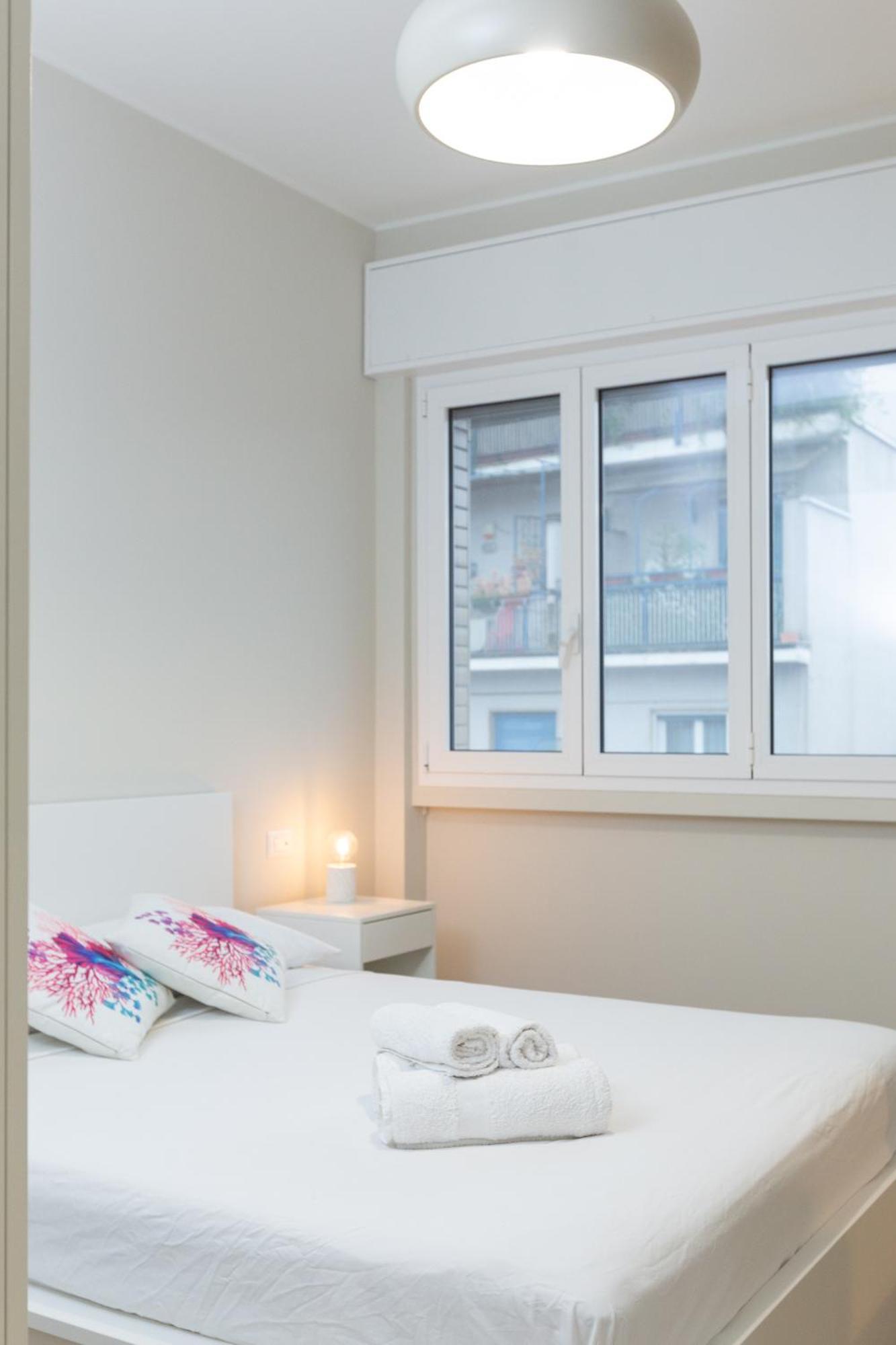 Dreams Exclusive Apartments With Terrace - Free Parking - M1 Station - Near Center Milan Exterior photo